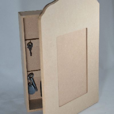 KEY HOLDER 001