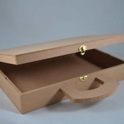 SCHOOL CASE A4